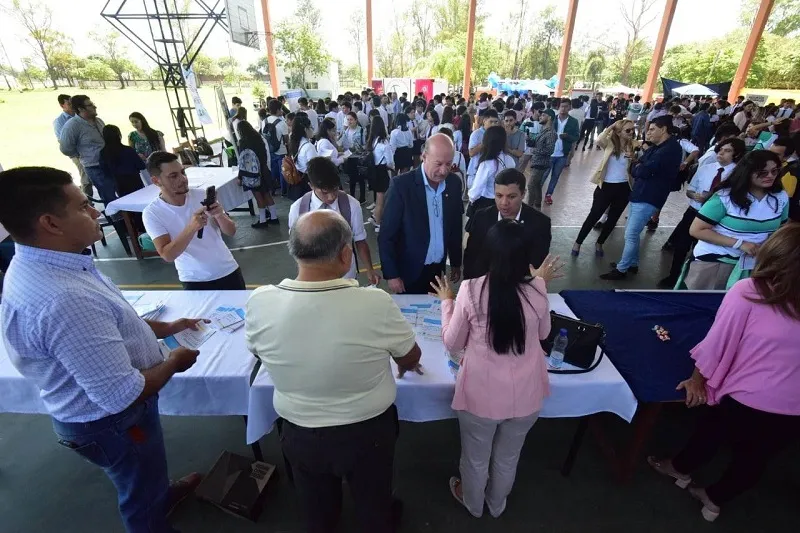 FOTO EXPO CARRERAS 1.jpg