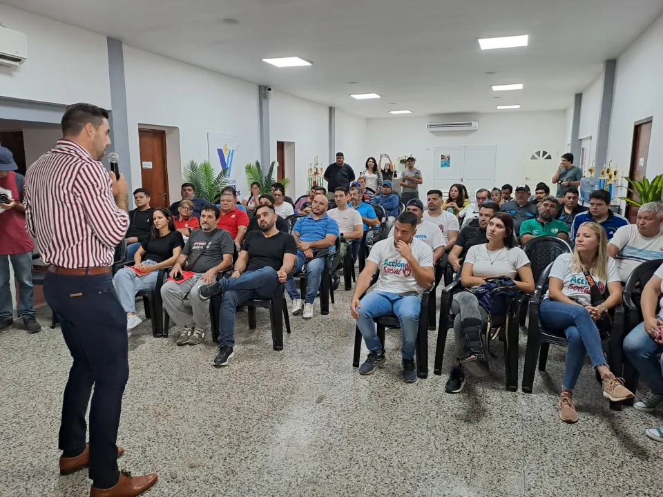 Charla.jpg