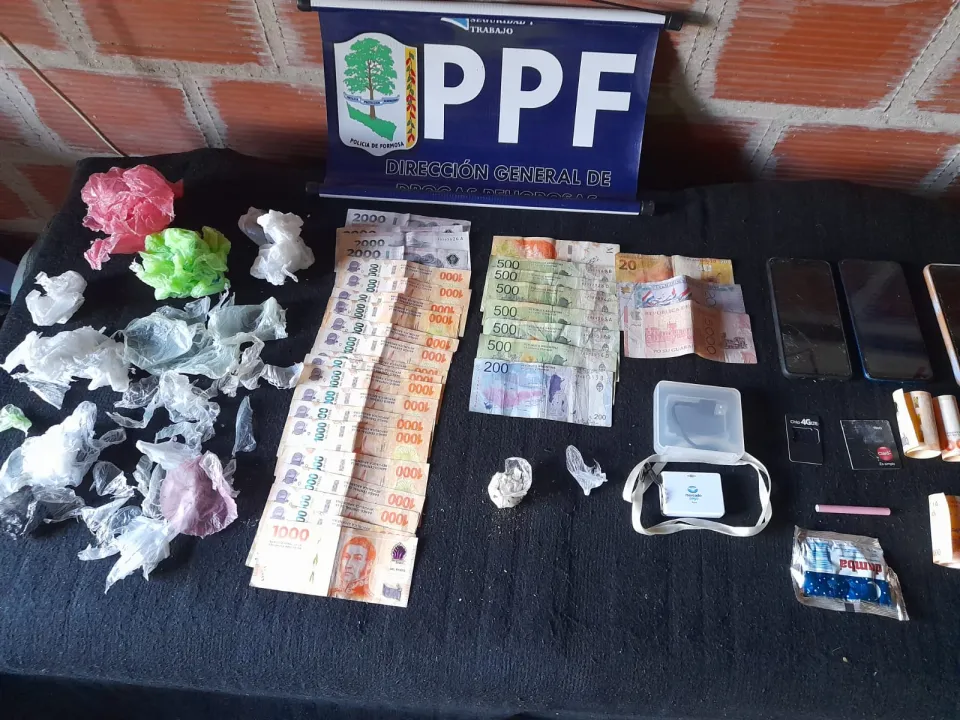 Desarticularon tres centros de distribución en los barrios 110 y 111 (1).jpeg