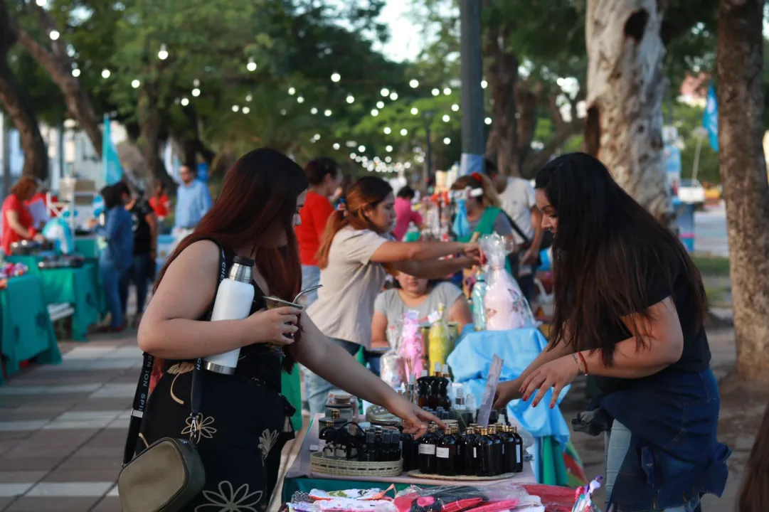 feria 25 de Mayo.jpg