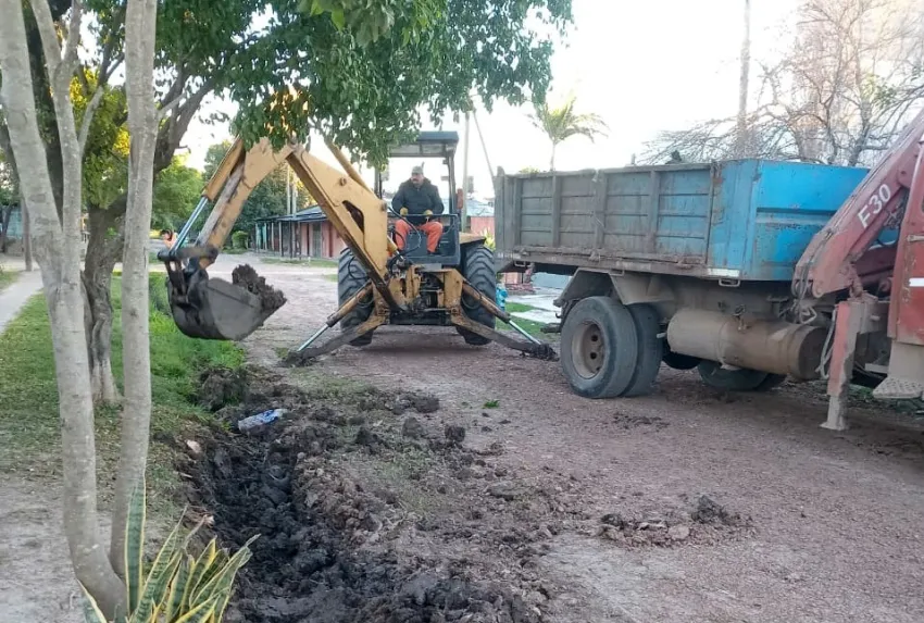 La municipalidad acentúa la puesta a punto de calles en barrios capitalinos  | Prensa Libre Formosa